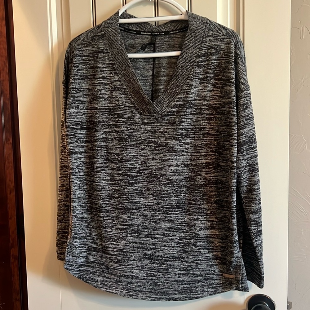 Beautiful Calvin Klein Lightweight Sweater in Black & Gray. Excellent Condition